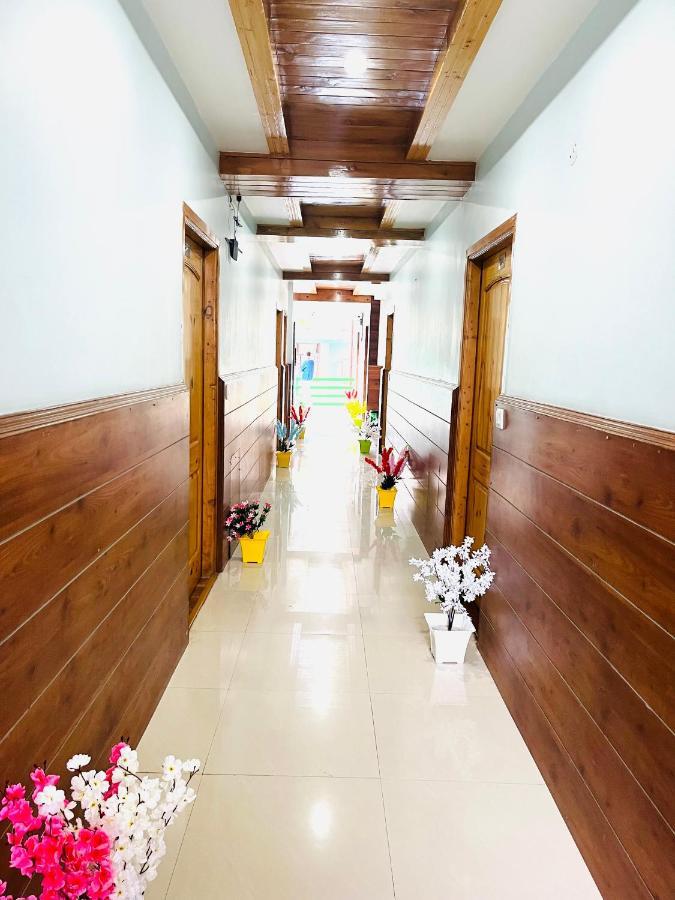 Winterline Resort Near Mall Road Manali - Centrally Heated & Air Cooled Eksteriør billede