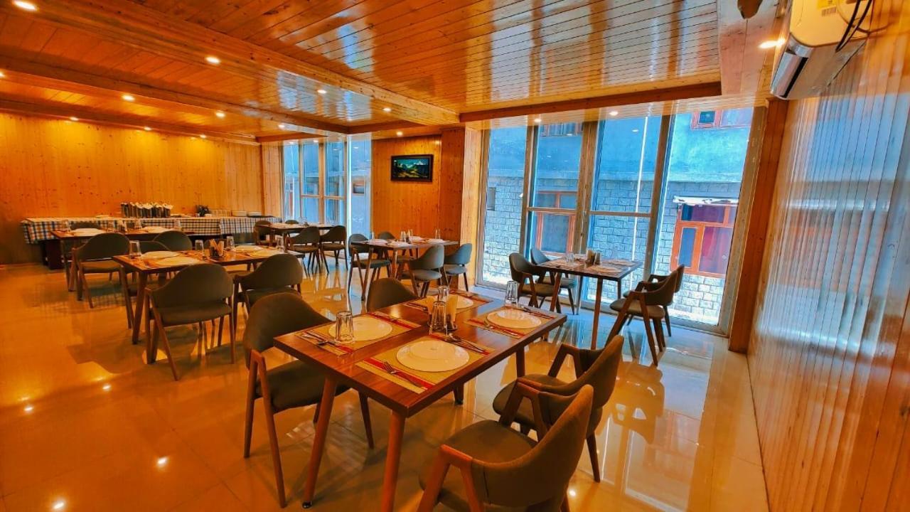 Winterline Resort Near Mall Road Manali - Centrally Heated & Air Cooled Eksteriør billede